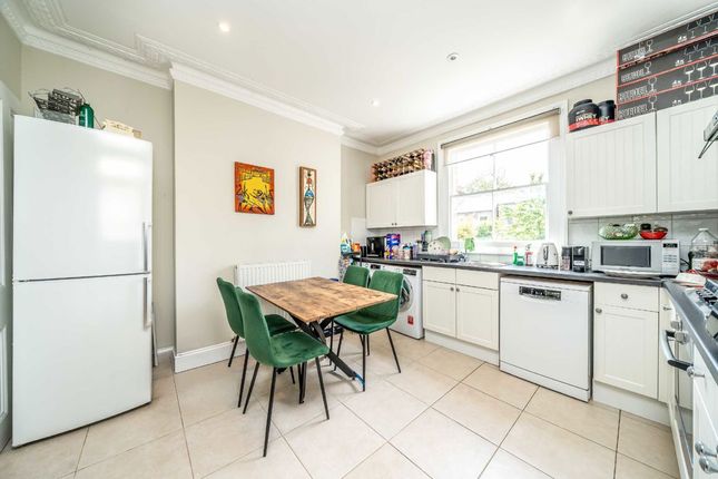 26, Grosvenor Road, Richmond photo 3
