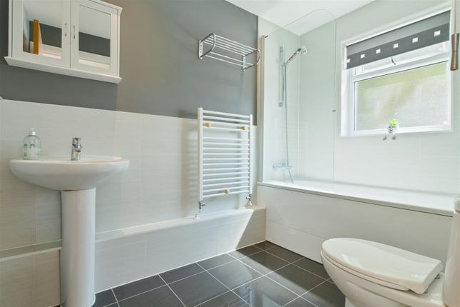 20, John Day Close, Maidstone photo 4
