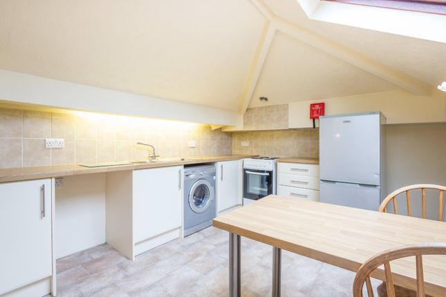 Flat 2, 6-10 Wildman Street, Kendal photo 2