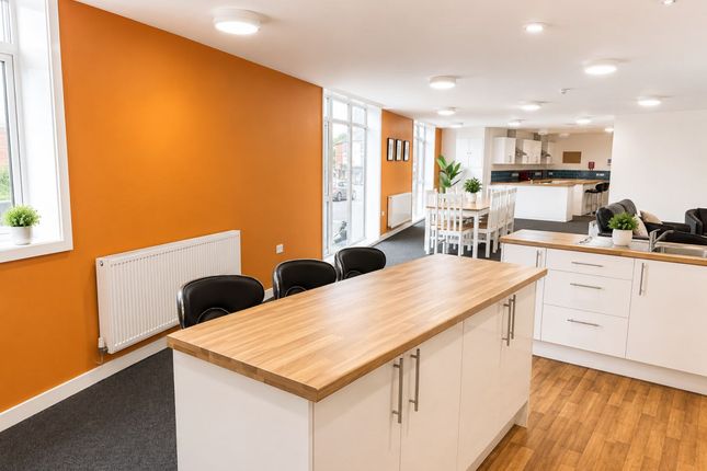 342 - 348 ( studio 5 ) Smithdown Road, Liverpool photo 5