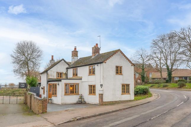 3-bed house on 1, Toddington Road, Leighton Buzzard, £400,000
