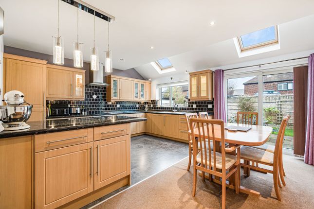 35, The Circuit, Alderley Edge photo 4