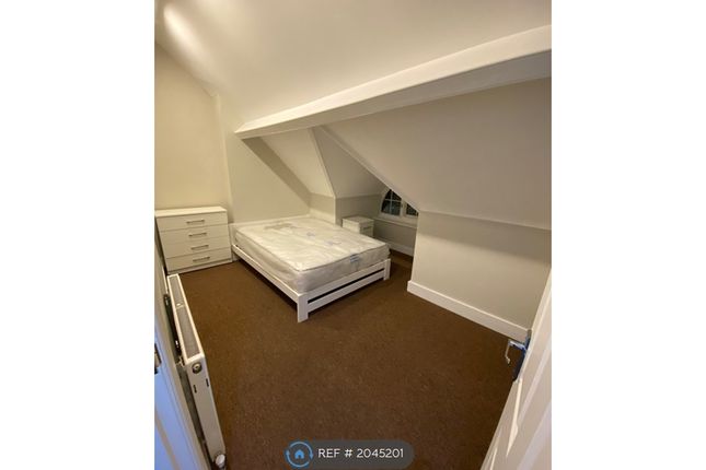 Flat to rent in St. Albans Road, Watford