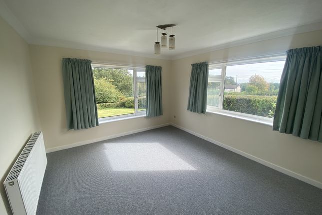 Bungalow to rent in Marsh Hill, Sling, Coleford
