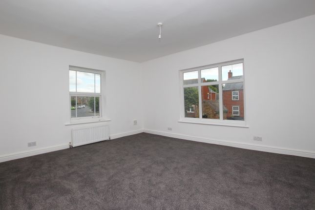 Terraced house to rent in West Street, Crowland, Peterborough