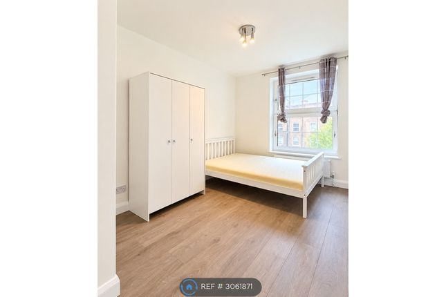 Flat, Newcourt House Pott Street, London photo 2