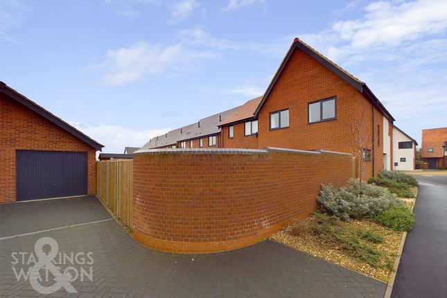 Semi-detached house for sale in Reedcutters Avenue, Brundall, Norwich
