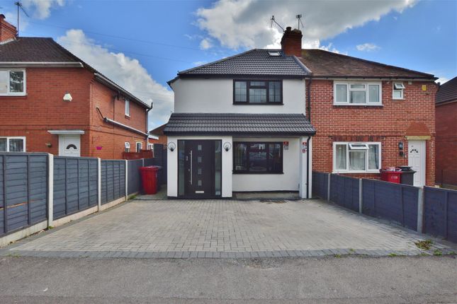 Thumbnail Property to rent in Salisbury Avenue, Slough