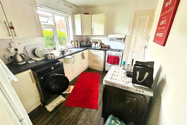 14, Long Close Avenue, Coventry photo 3