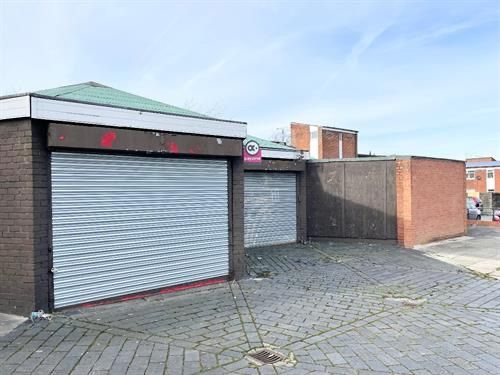 Retail premises to let in Tanfields, Skelmersdale