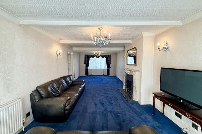 Tudor Cottage, Langley Park Road, Iver photo 5