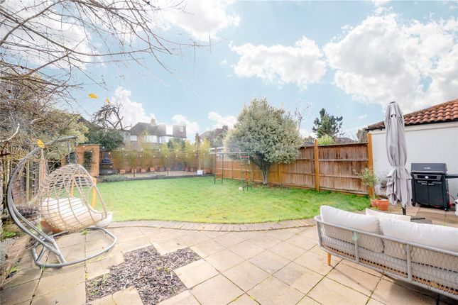 56, Redway Drive, Twickenham photo 3