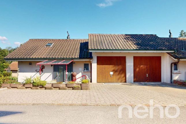 Thumbnail Villa for sale in Wünnewil, Canton De Fribourg, Switzerland
