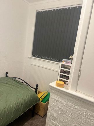 1-bed flat on Elmstead Avenue, Manchester, £400/mo