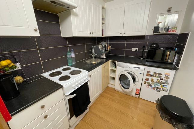 Flat 5, St. Georges Hall,, George Street, Kent photo 2