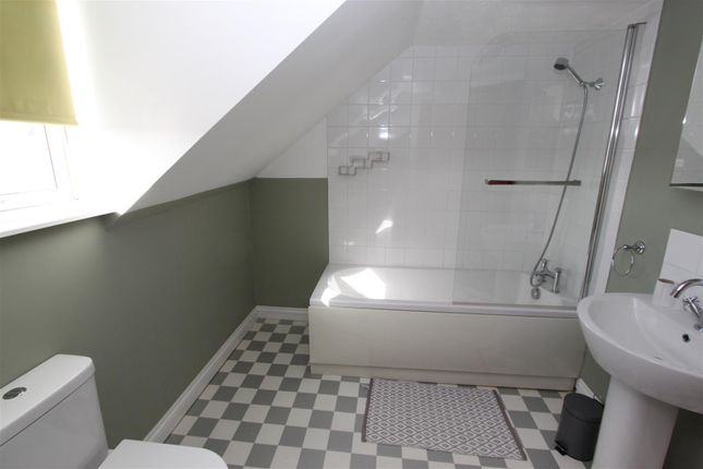 Flat 2, Devonport Road, Plymouth photo 4