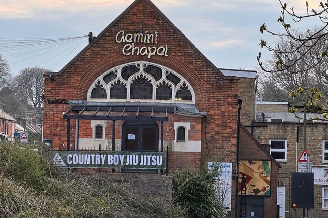 Gemini Chapel, 2a, Kings Road, Haslemere photo 2