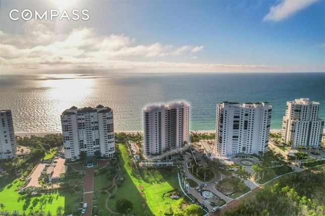 Apartment for sale in 8231 Bay Colony Dr, Naples, Us