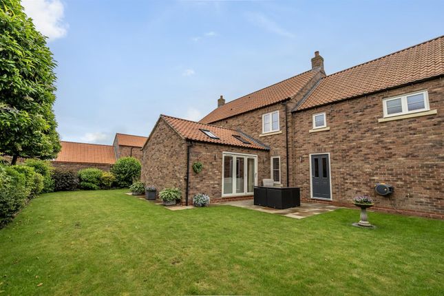 Laurel House, 3, Pecketts Close, York photo 4
