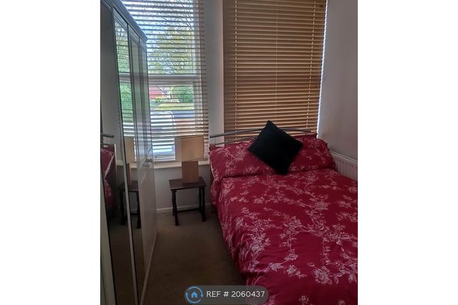 Thumbnail Room to rent in Collection Drive, Reading