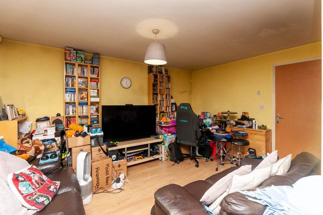 Flat for sale in Bonnington Close, St. Helens