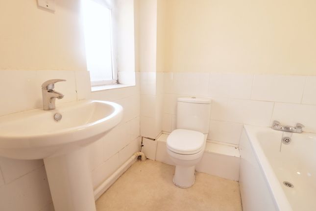 1B Needham Court,, Desborough Road, Buckinghamshire photo 5