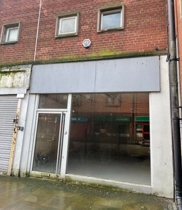 Retail premises to let in Albion Street, Oldham