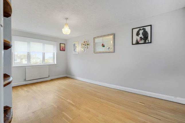 23, Polwell Lane, Kettering photo 3