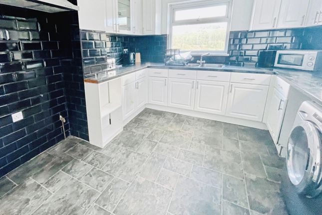 44, Ebbw Vale photo 5