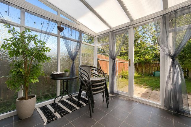59, Century Avenue, Milton Keynes photo 4