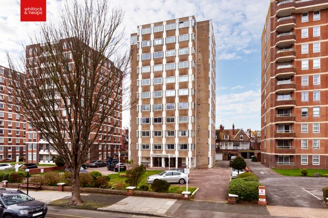 2-bed flat on Flat 4 Victoria Court, Grand Avenue, Hove, £425,000