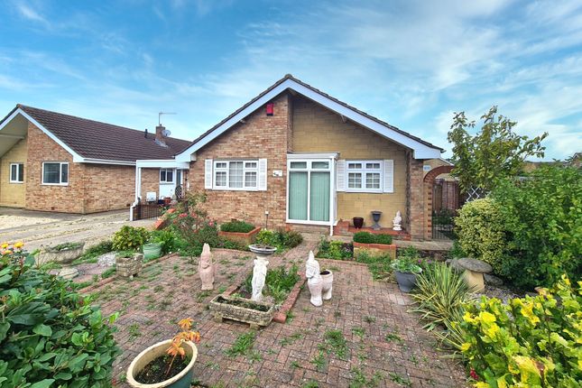 Bungalow for sale in Thames Avenue, Swindon