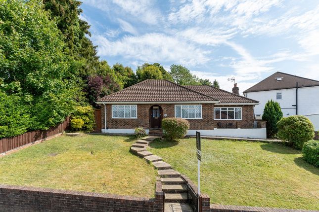 2-bed other on 14, Petersfield Crescent, Coulsdon, £600,000