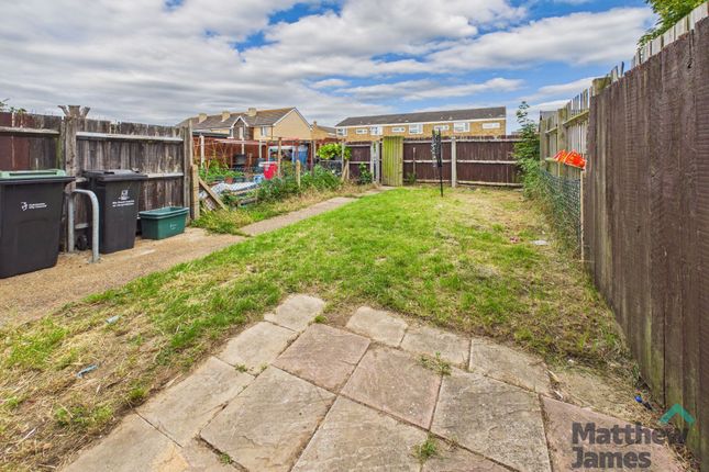 9 Ilex Close, Colchester photo 4
