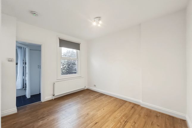 96, Lordship Lane, London photo 4