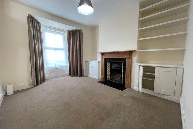 61, Roselands Gardens, Southampton photo 2