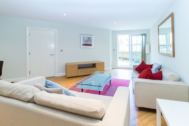 Thumbnail Flat to rent in Queensgate House, Hereford Road, Bow, London