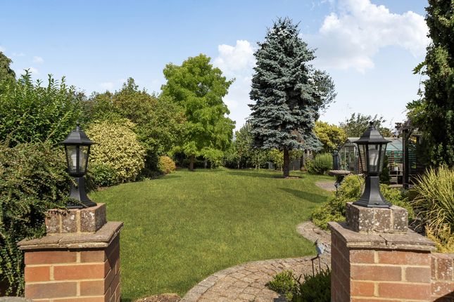 114, Brompton Farm Road, Rochester photo 4