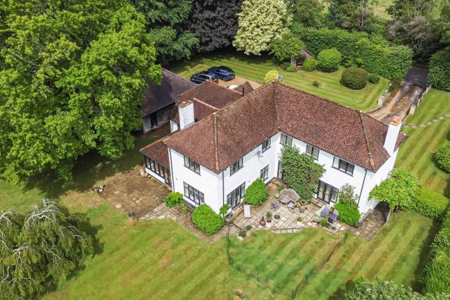 Windover, Manor House Lane, Leatherhead photo 2