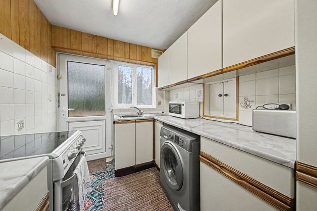 Manor Road, Chesterfield photo 3