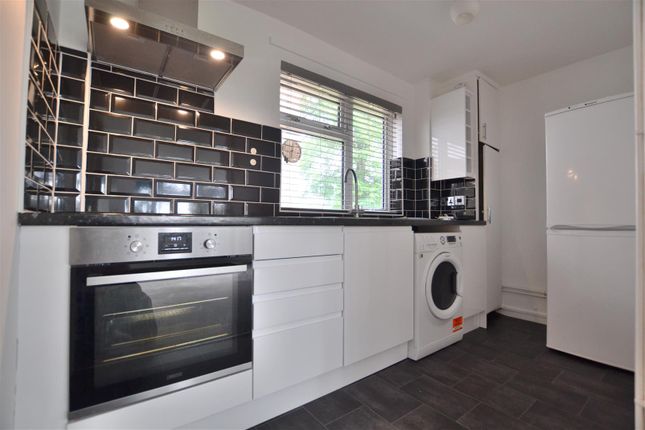 Flat to rent in Archer Road, Stevenage