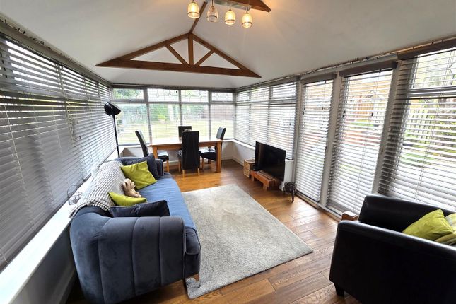 32, Whinney Moor Lane, Retford photo 4