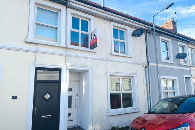 2-bed house on 11 St. Peters Road, Milford Haven, £135,000