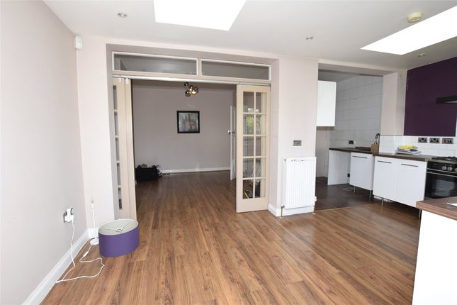 17, Berkeley Road, London photo 5