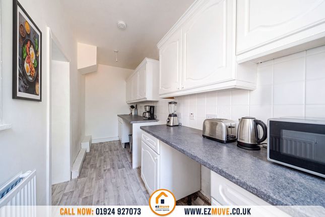 21 Healey Street, Batley photo 4