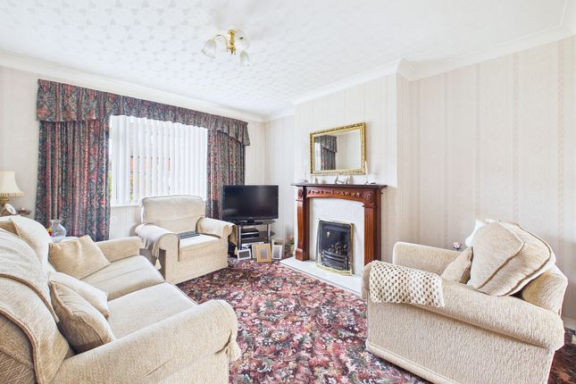 11, Coultshed Avenue, Billinge photo 3