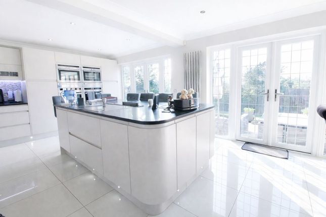5, Athenia Close, Goffs Oak photo 3