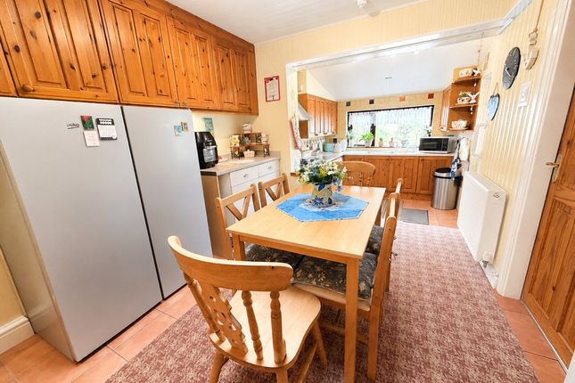 35, Neyland Heights, Milford Haven photo 4