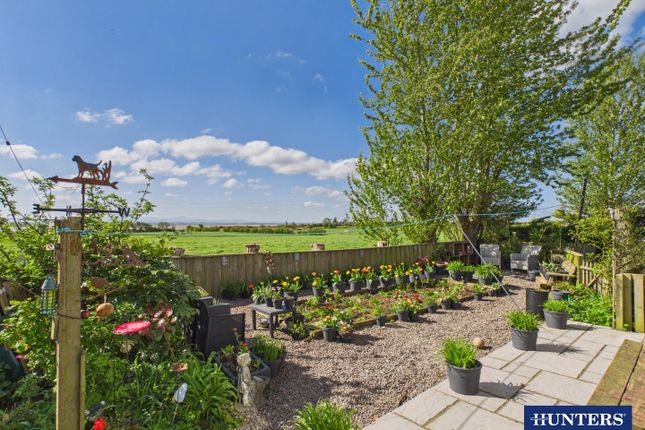18, Cherry Tree Park, Gretna photo 2