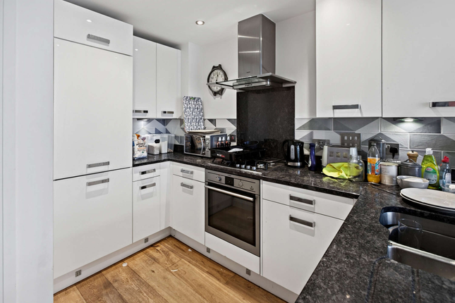 32, Jennings Road, Redruth photo 3